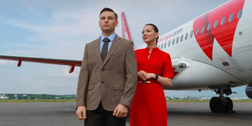 red wings uniform suit