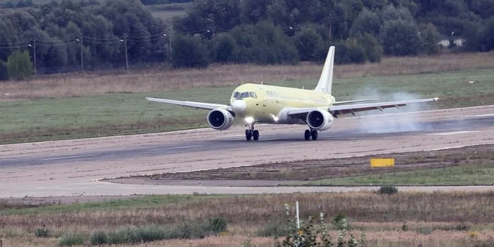 Самолёт МС-21-310 с